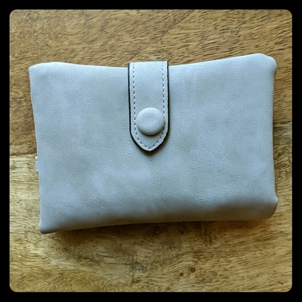 Wallet wristlet